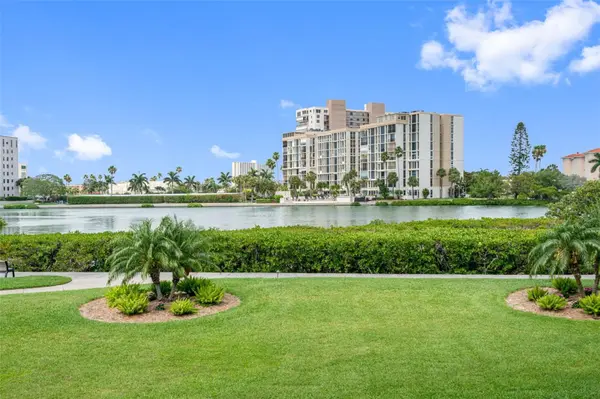 7871 SAILBOAT KEY BLVD S #106, South Pasadena, FL 33707