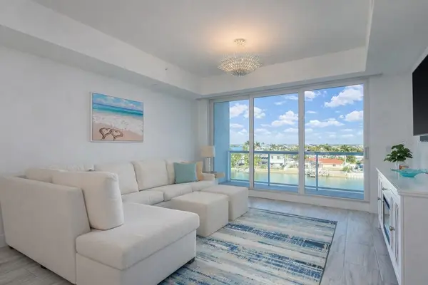 415 ISLAND WAY #402, Clearwater Beach, FL 33767