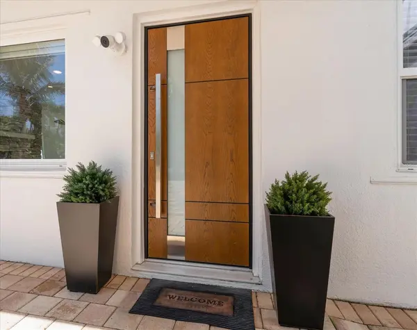 1854 VENETIAN POINT DR, Clearwater, FL 33755
