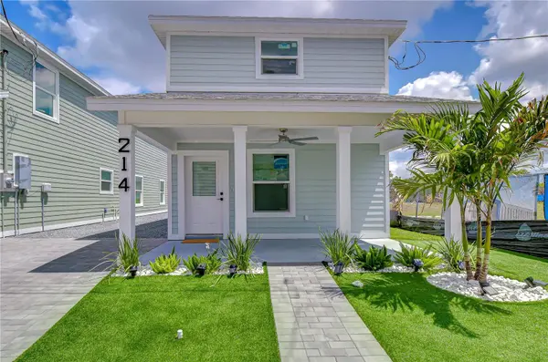 214 8TH AVENUE DR W, Bradenton, FL 34205