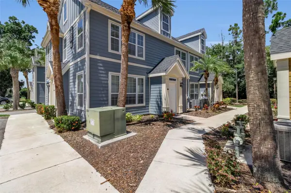5541 ROSEHILL RD #202, Sarasota, FL 34233