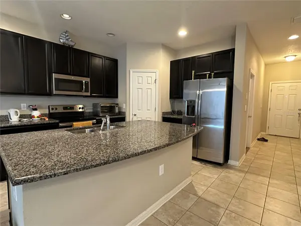 7089 WOODCHASE GLEN DR, Riverview, FL 33578