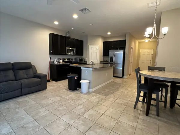 7089 WOODCHASE GLEN DR, Riverview, FL 33578