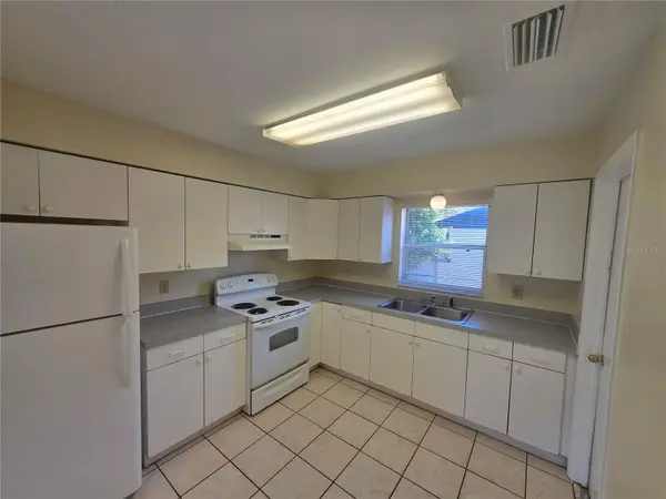 7334 PONDEROSA DR, Tampa, FL 33637