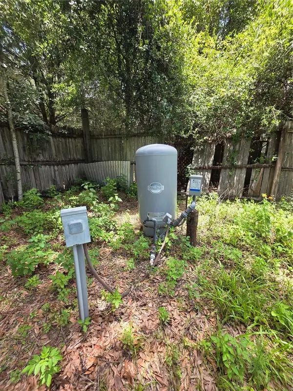 8443 HAMSTER DR, Zephyrhills, FL 33540