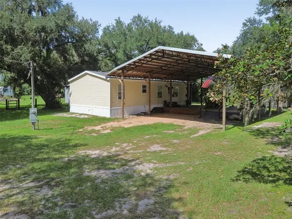 4920 W KNIGHTS GRIFFIN RD, Plant City, FL 33565