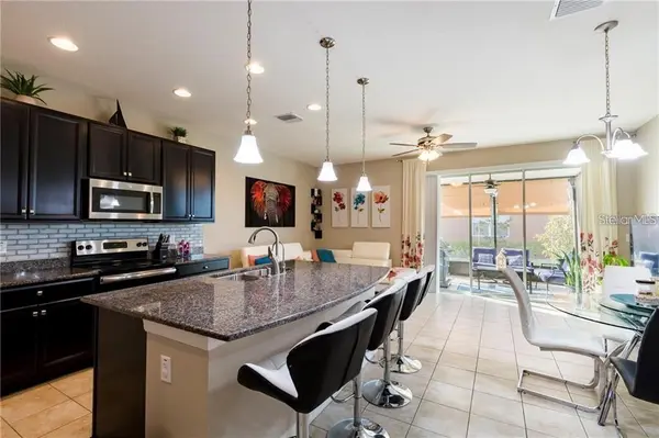 6959 TOWNE LAKE RD, Riverview, FL 33578