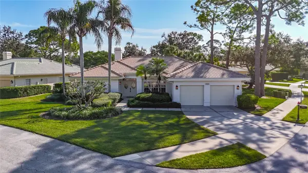 2960 SANDRINGHAM PL, Sarasota, FL 34235