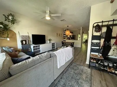 12326 BERKELEY SQUARE DR, Tampa, FL 33626