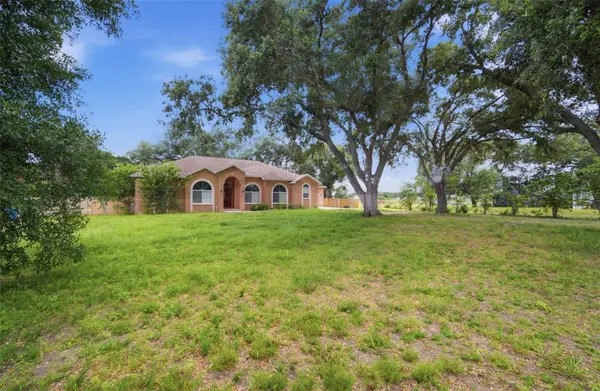 6611 W KNIGHTS GRIFFIN RD, Plant City, FL 33565