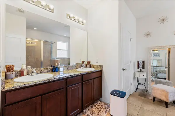 5025 JACKEL CHASE DR, Wimauma, FL 33598