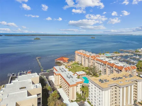 620 EDGEWATER DR #204, Dunedin, FL 34698