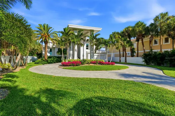 1480 GULF BLVD, Belleair Beach, FL 33786