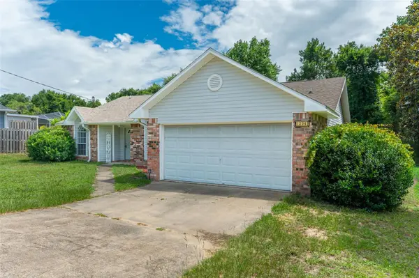 1206 EGO DR, Crestview, FL 32536