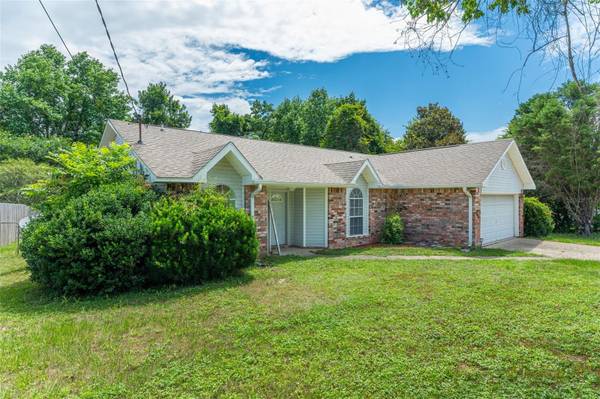 1206 EGO DR, Crestview, FL 32536