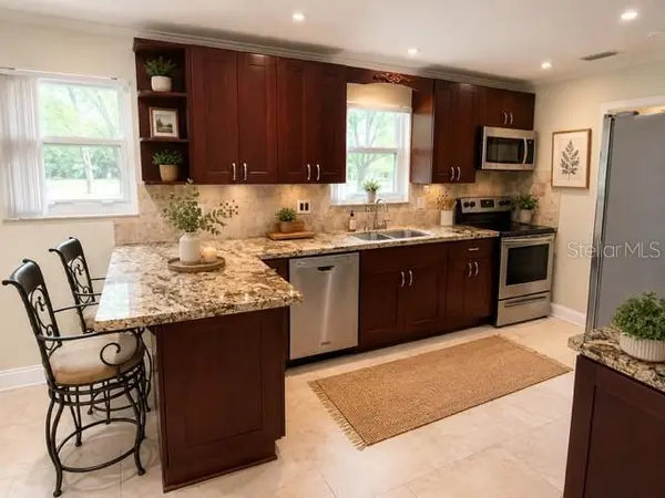 1029 W COUNTRY CLUB CIR, Plantation, FL 33317