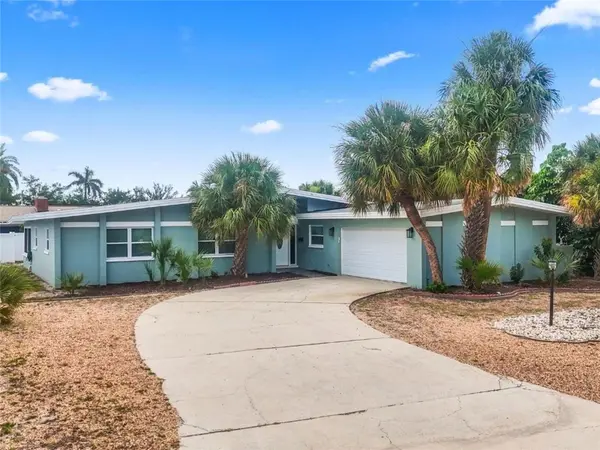 409 4TH AVE N, Tierra Verde, FL 33715