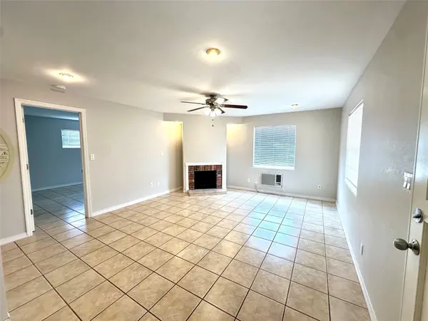 1458 CLEVELAND ST, Clearwater, FL 33755
