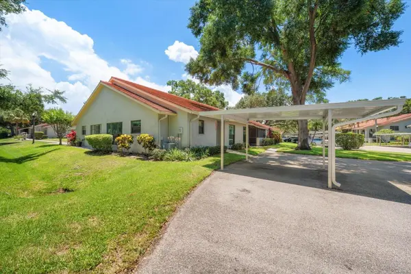 2069 LAKEVIEW DR, Clearwater, FL 33763