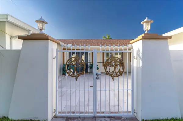 320 HARBOR PASSAGE, Clearwater Beach, FL 33767