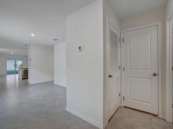 5586 LOGAN CAVE AVE, Wimauma, FL 33598