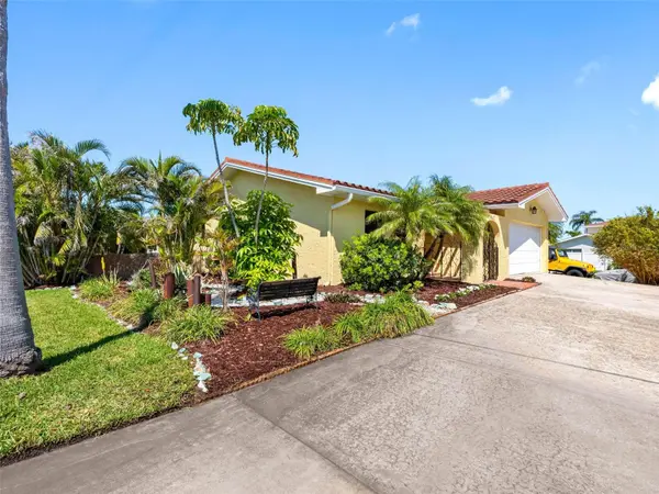 562 JOHNS PASS AVE, Madeira Beach, FL 33708
