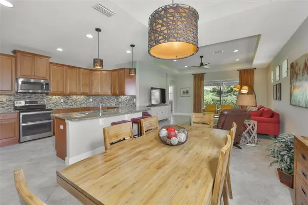 803 CHIPPER DR, Sun City Center, FL 33573