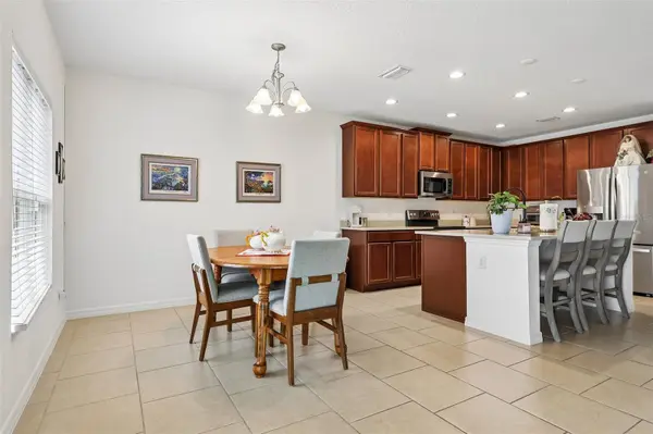 833 AVENAL LN, Davenport, FL 33837
