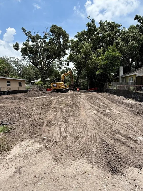 2711 N MYRTLE AVE, Tampa, FL 33602