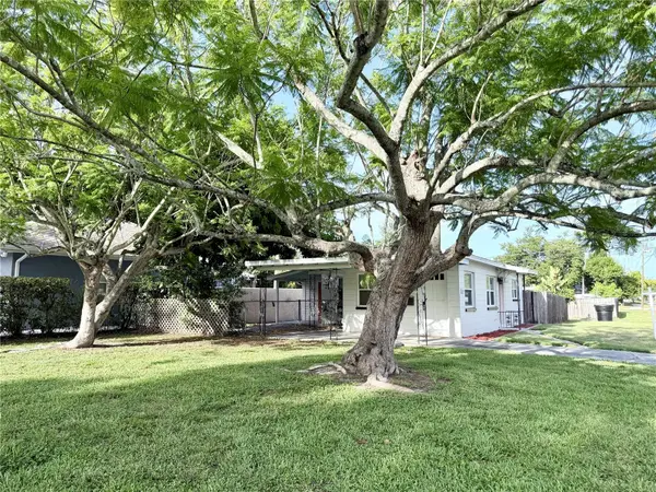1851 50TH AVE N, St Petersburg, FL 33714