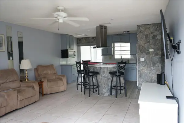 424 LAKE POINT CT #5A, Sun City Center, FL 33573
