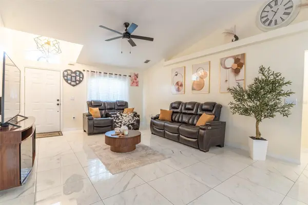 930 HICKS RD, Lakeland, FL 33813