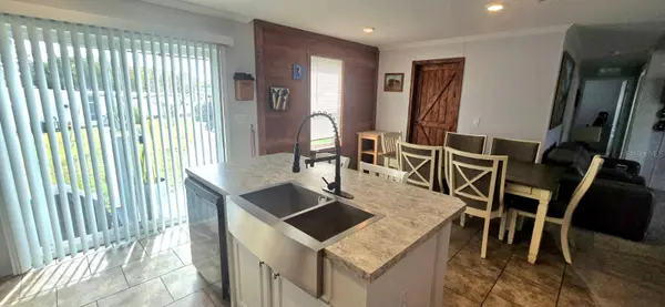 210 PHILADELPHIA CT #17, Palm Harbor, FL 34684