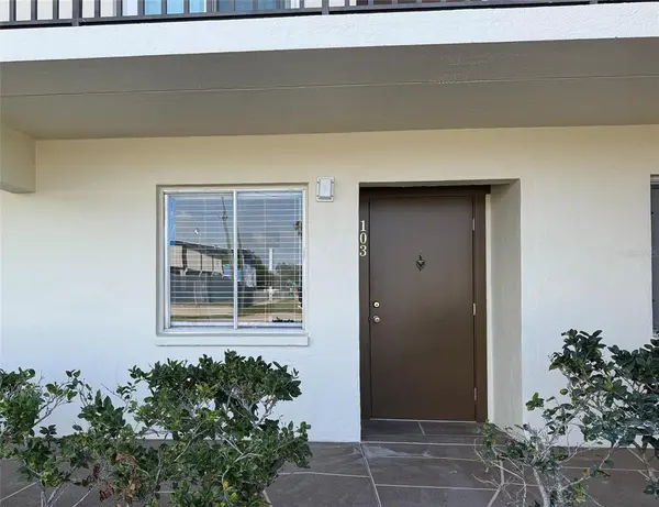 4435 1ST ST NE #103, St Petersburg, FL 33703