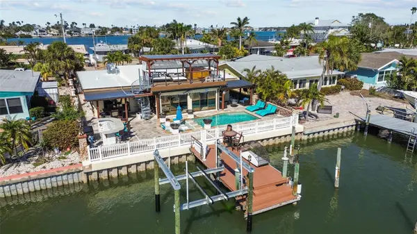 357 LA HACIENDA DR, Indian Rocks Beach, FL 33785