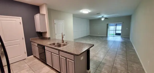 10422 LAKE MONTAUK DR, Riverview, FL 33578