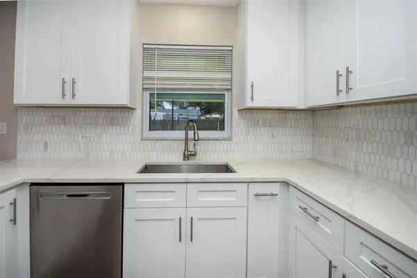 1531 VALENCIA ST, Clearwater, FL 33756