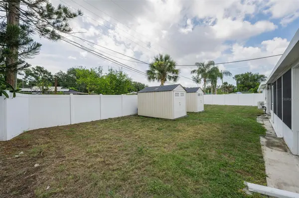 6701 ORCHARD DR N, St Petersburg, FL 33702