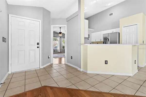 1239 AVONWOOD CT, Lutz, FL 33559