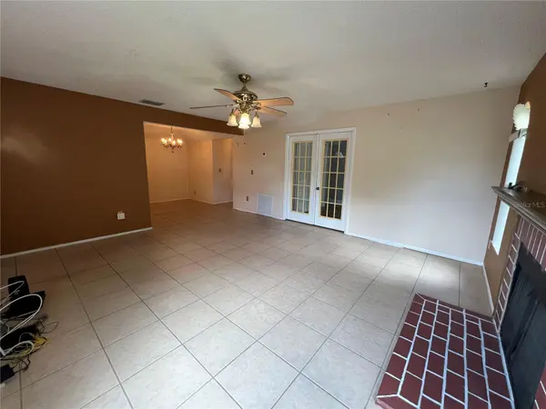 11940 SKYLAKE PL #11940-A, Temple Terrace, FL 33617