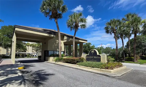 13626 GREENFIELD DR #201, Tampa, FL 33618