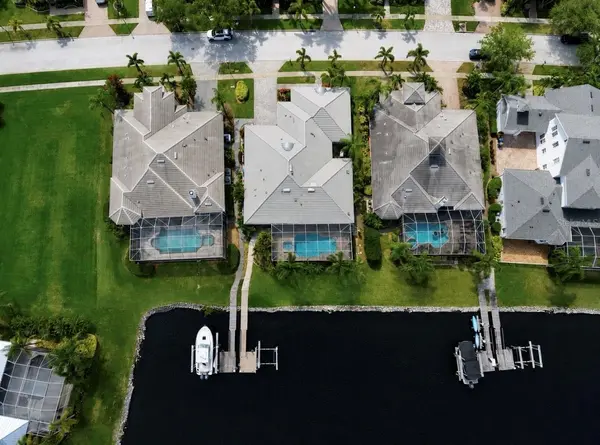 5416 MERRITT ISLAND DR, Apollo Beach, FL 33572