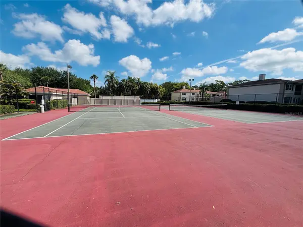 10356 CARROLLWOOD LN #205, Tampa, FL 33618