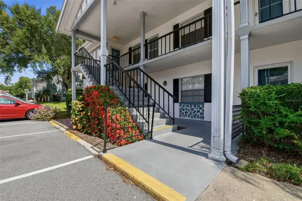 100 GLENNES LN #204, Dunedin, FL 34698