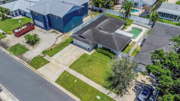 5701 DENVER ST NE, St Petersburg, FL 33703