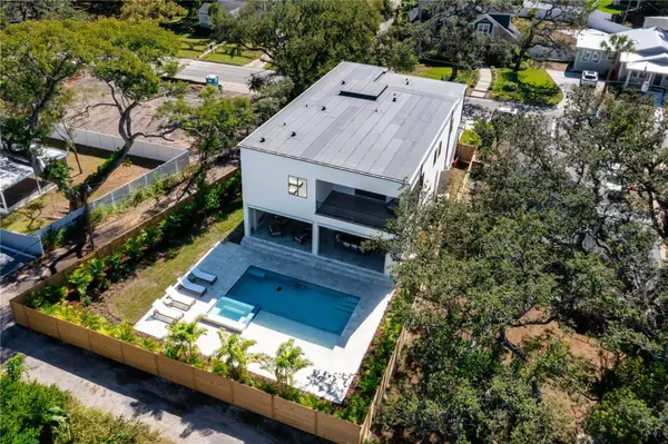 2519 N RIVERSIDE DR, Tampa, FL 33602