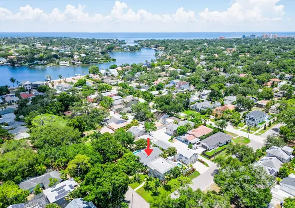 182 29TH AVE N, St Petersburg, FL 33704