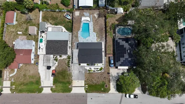 4711 W LAWN AVE, Tampa, FL 33611