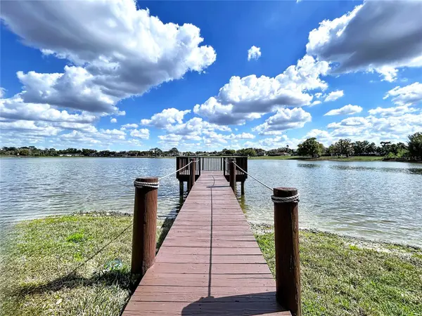 2881 HAMMOCK DR, Plant City, FL 33566