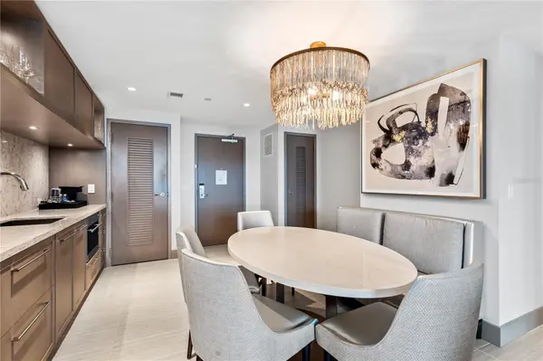 691 S GULFVIEW BLVD #1211, Clearwater Beach, FL 33767